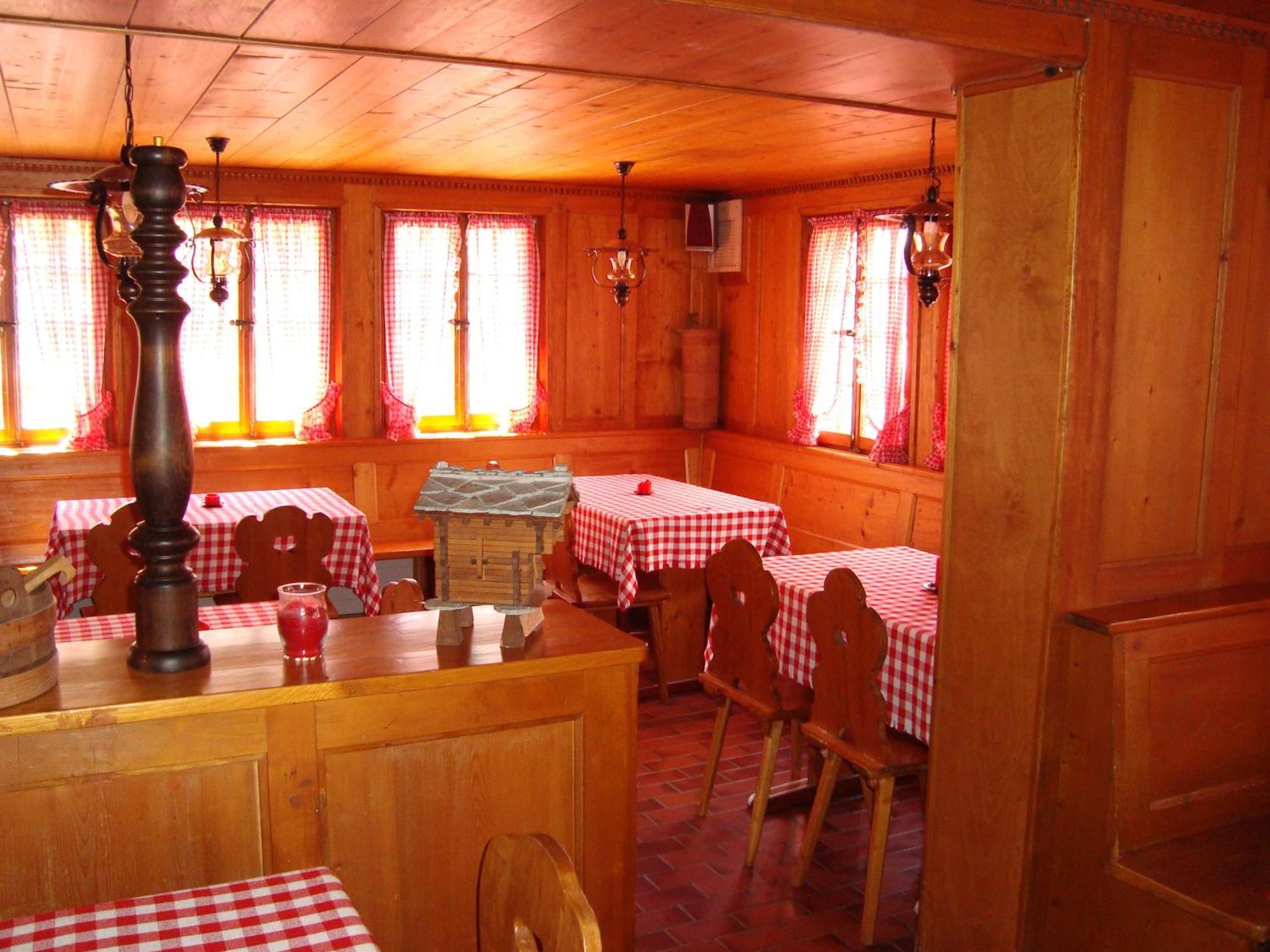 Hotel Restaurant Alpenblick Ernen Luaran gambar